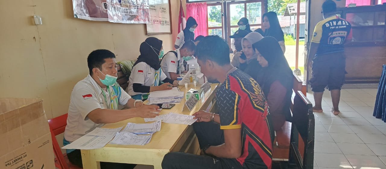 Polsek Sarmi Kota dan Puskesmas Gelar Pemeriksaan Kesehatan Gratis untuk Personel dan Warga