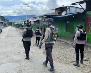 Pengabdian Polri, Polres Tolikara Polda Papua Menjaga Keamanan Dan Kenyamanan Masyarakat