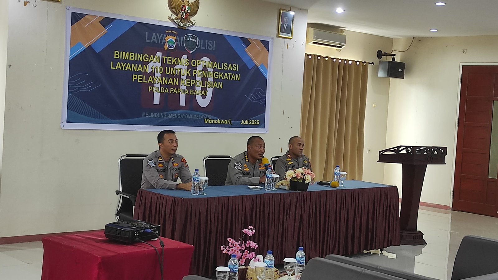 Polda Papua Barat Gelar Rakor Tata Kelola Zoom dan Bimtek Optimalisasi Layanan 110