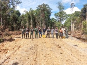 Sinergitas TNI, Polri dan Pemerintah Distrik laksanakan patroli jarak jauh di wilayah Distrik Naikere