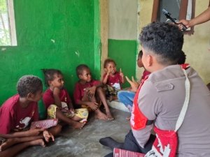 Satgas Si Ipar Polres Yahukimo Kembali Melakukan Kelas Ceria