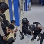 Personel Dit Samapta Polda Papua Amankan Pelaku Pembawa 17 Paket Ganja di Kota Jayapura