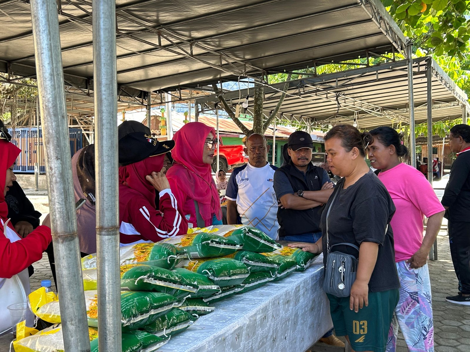 UMKM dan Pasar Pangan Murah Hadir di Sentani, Polda Papua Ajak Warga Belanja Hemat