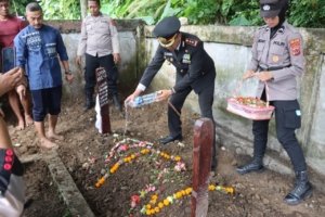 Penghormatan Terakhir untuk Ipda Ares Suranto, Perwira Polres Yapen Gugur Saat Tugas