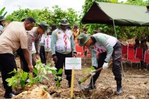 Wakapolda Papua Barat Hadiri Penanaman Pohon dan Pencanangan Bulan Bakti Pramuka
