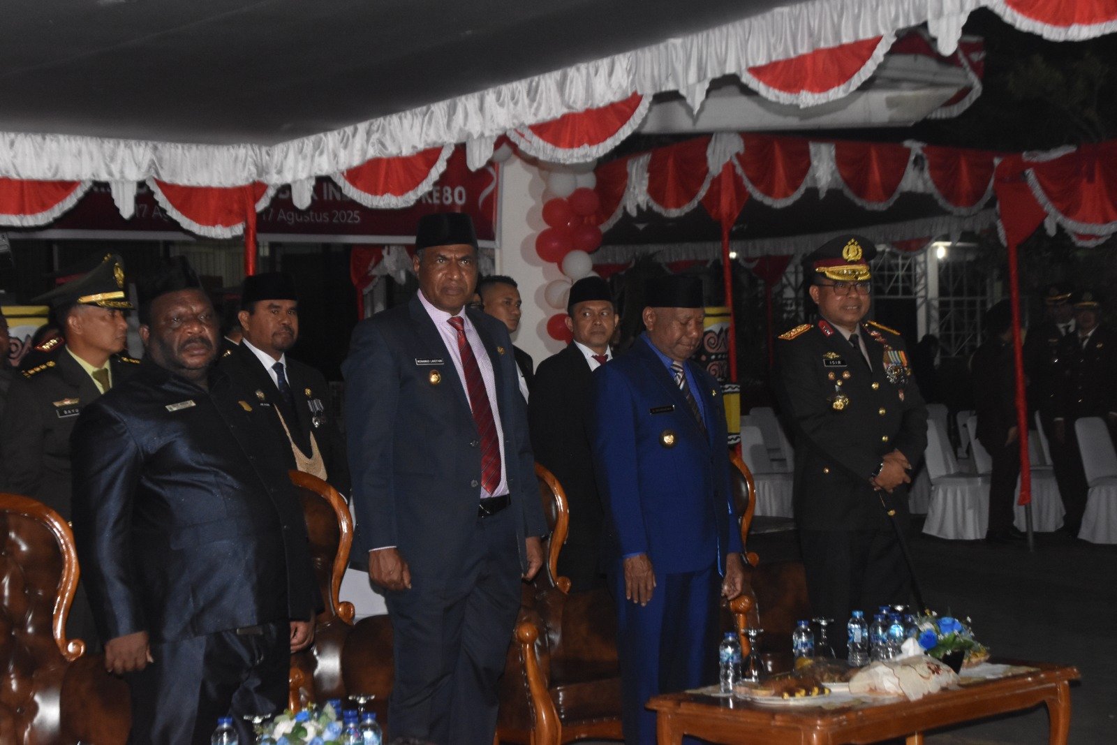 Polda Papua Barat Ikuti Upacara Taptu dan Pawai Obor Peringatan HUT ke-80 Kemerdekaan RI