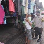 Melalui Door to Door System, Bhabinkamtibmas Kampung Uri Ajak Warga Binaan Jaga Sitkamtibmas