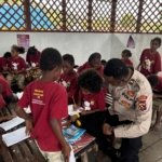 Polres Pegunungan Bintang Terus Kawal Generasi Emas Papua Lewat Program Si-IPAR Operasi Rasaka Cartenz 2025
