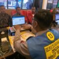 Bag SDM Polresta Jayapura Kota Verifikasi Administrasi Penerimaan Polri 2026, Ratusan Peserta Antusias Mendaftar