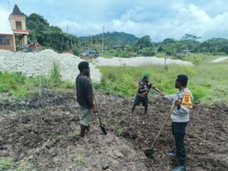 Bhabinkamtibmas Guwage Intensifkan DDS, Ajak Warga Jauhi Narkoba dan Perkuat Kamtibmas