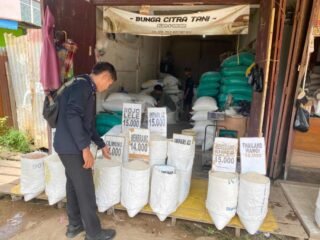 Polres Waropen Lakukan Pengecekan Harga Beras di Retail Modern dan Kios di Wilayah Waropen