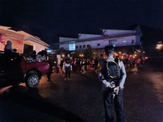 Pawai Obor Paskah 2026 di Tolikara Berlangsung Aman dan Khidmat, Perkuat Kebersamaan Umat